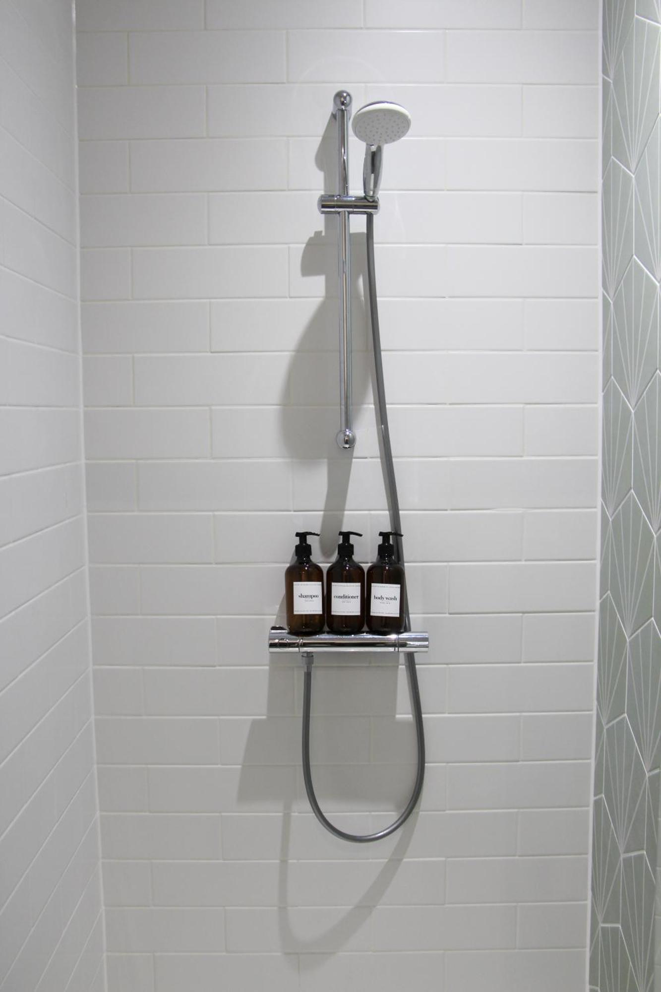 New, Luxury In Town Centre Apartment