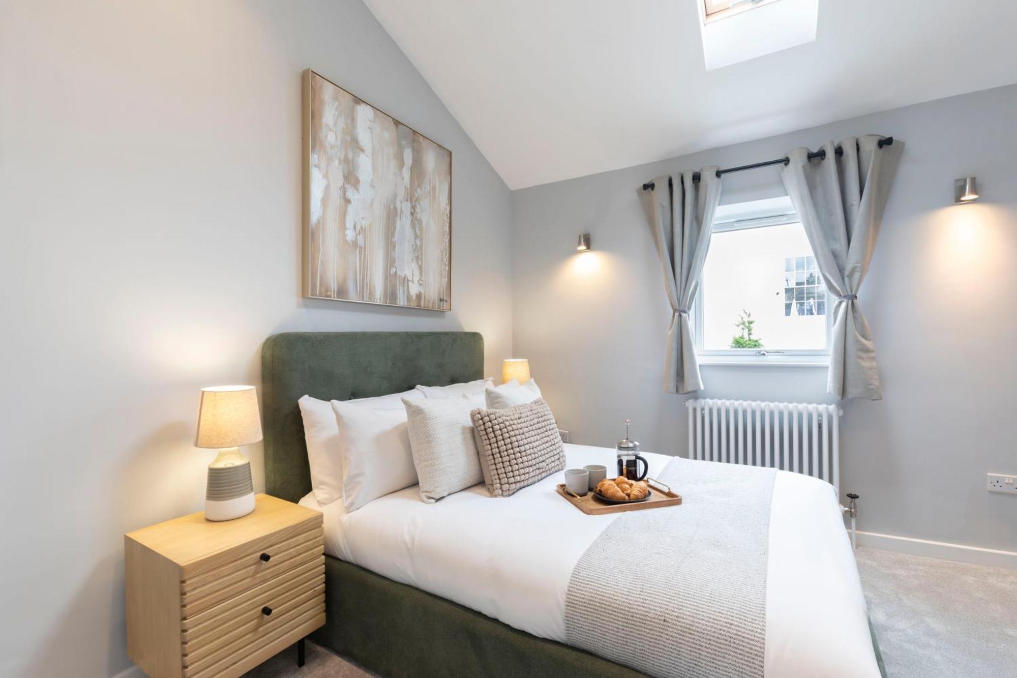 Stunning Montpellier Retreat Holiday home Cheltenham