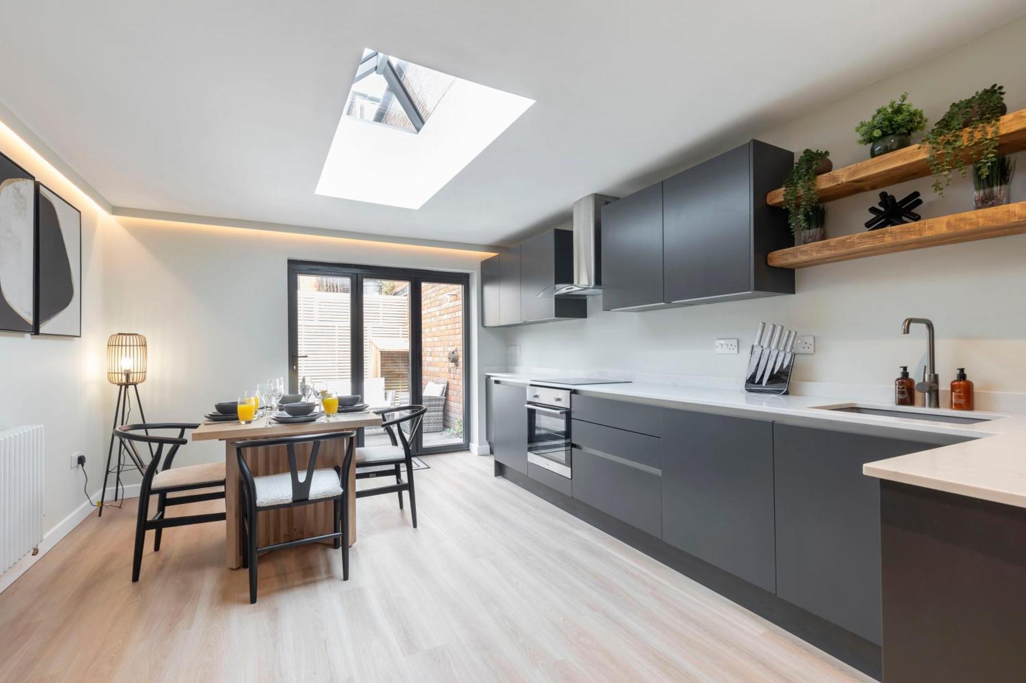Stunning Montpellier Retreat Cheltenham