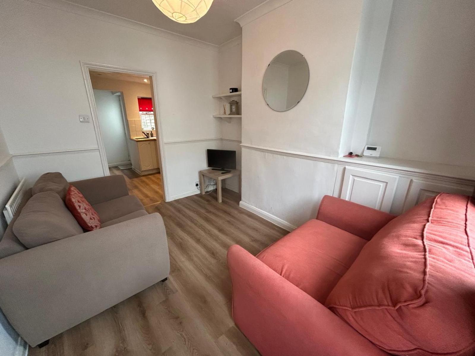 House - Sleeps 4/pet Friendly Cheltenham