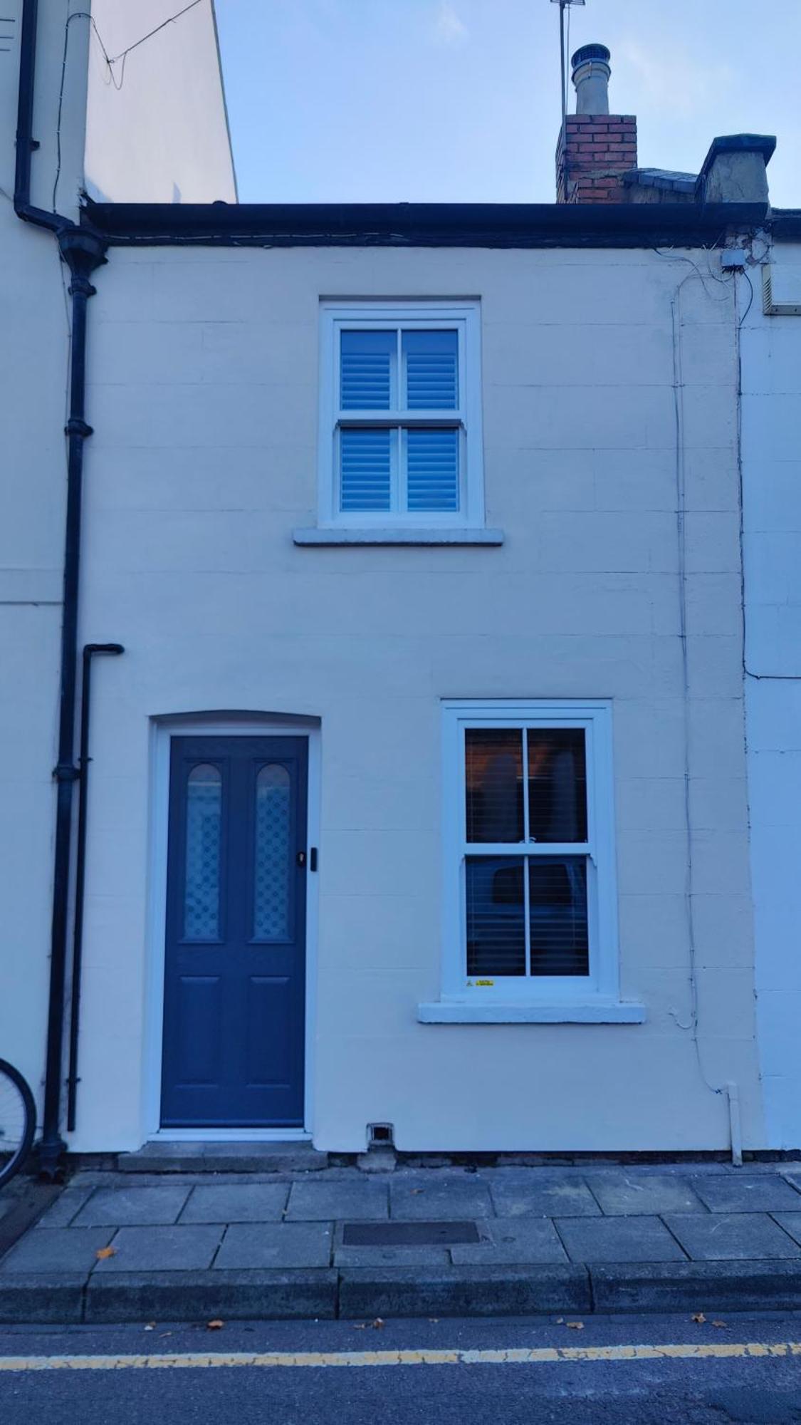 Town Centre House With Free Parking * Cheltenham