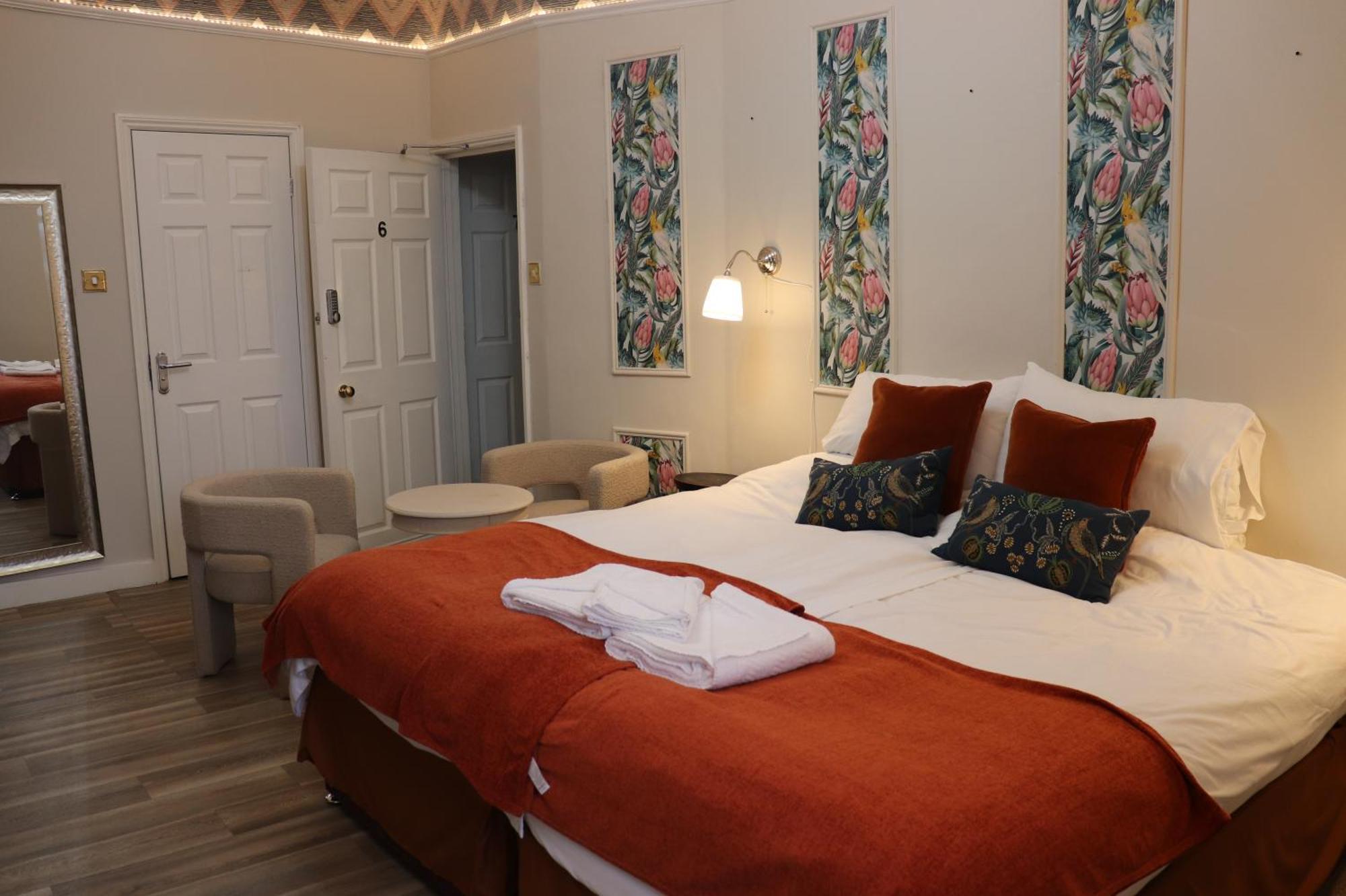 On The Prom Hotel Cheltenham