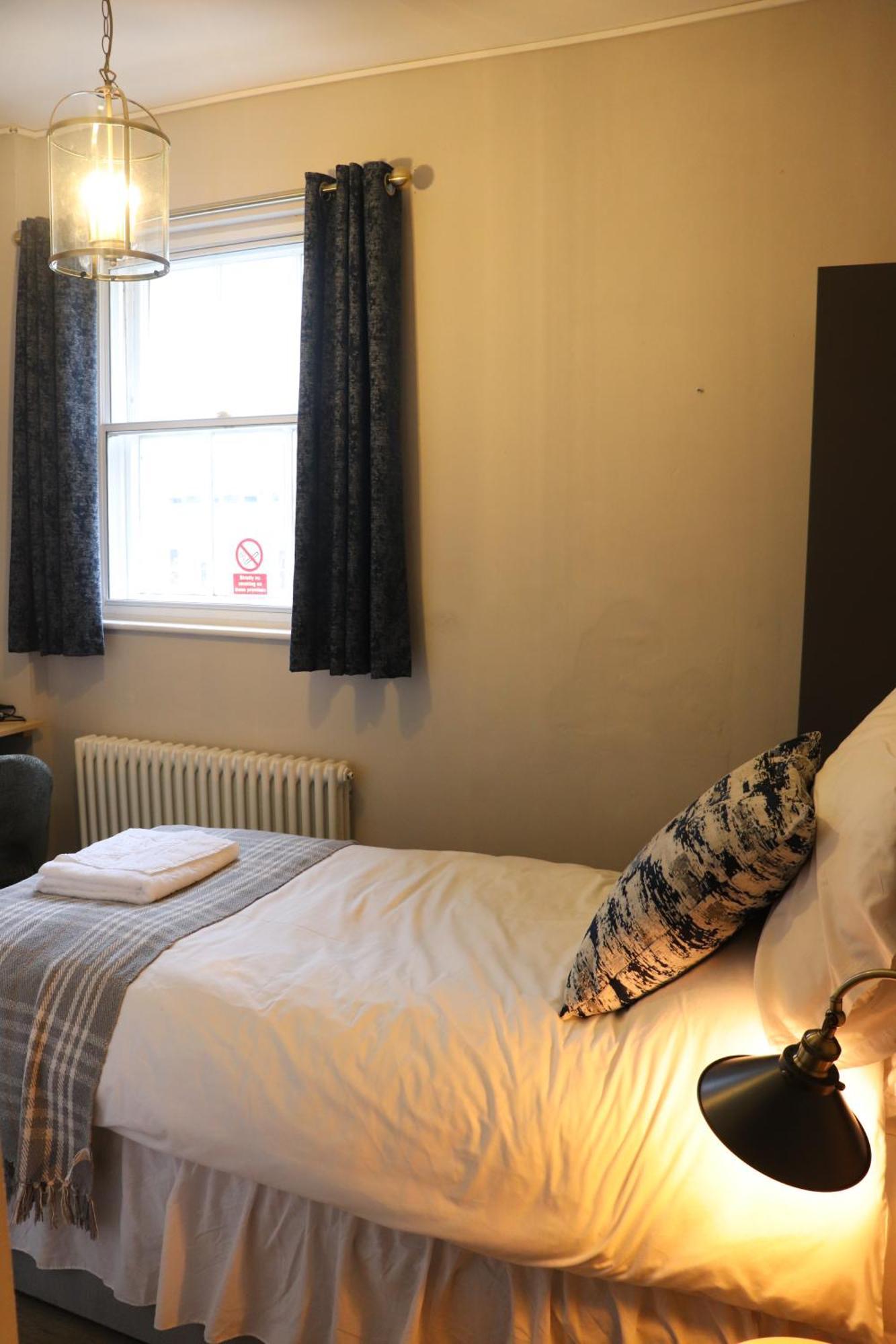 Hotel On The Prom Cheltenham