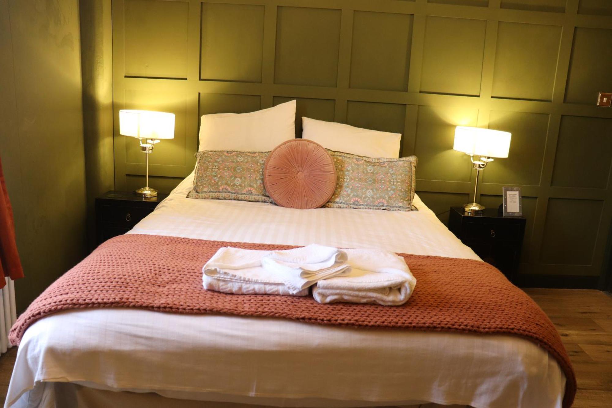 Hotel On The Prom 4*