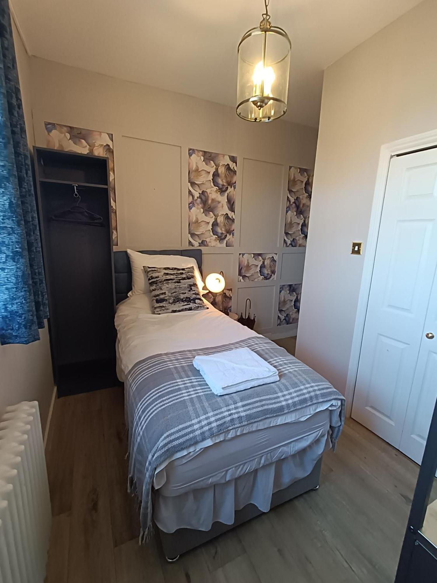 Hotel On The Prom 4*