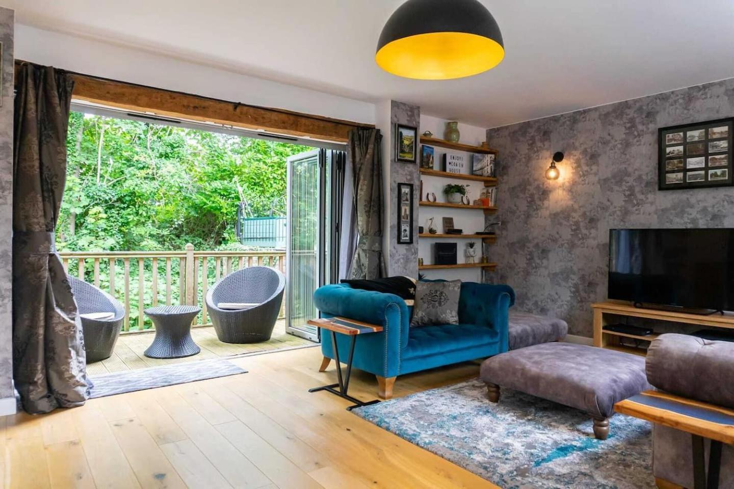 Luxury -chelt Walking-2bed-long Stays-parking