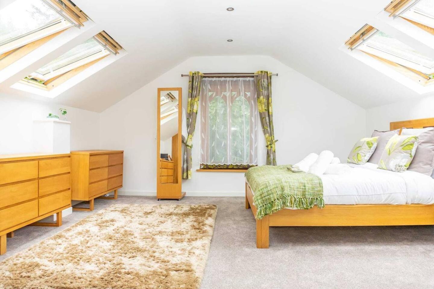 Luxury -chelt Walking-2bed-long Stays-parking