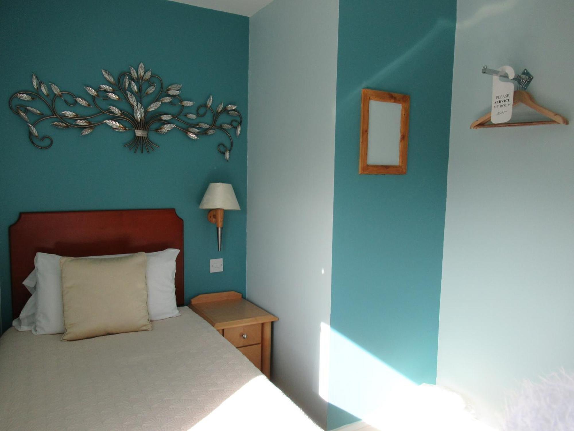The London 3* Cheltenham