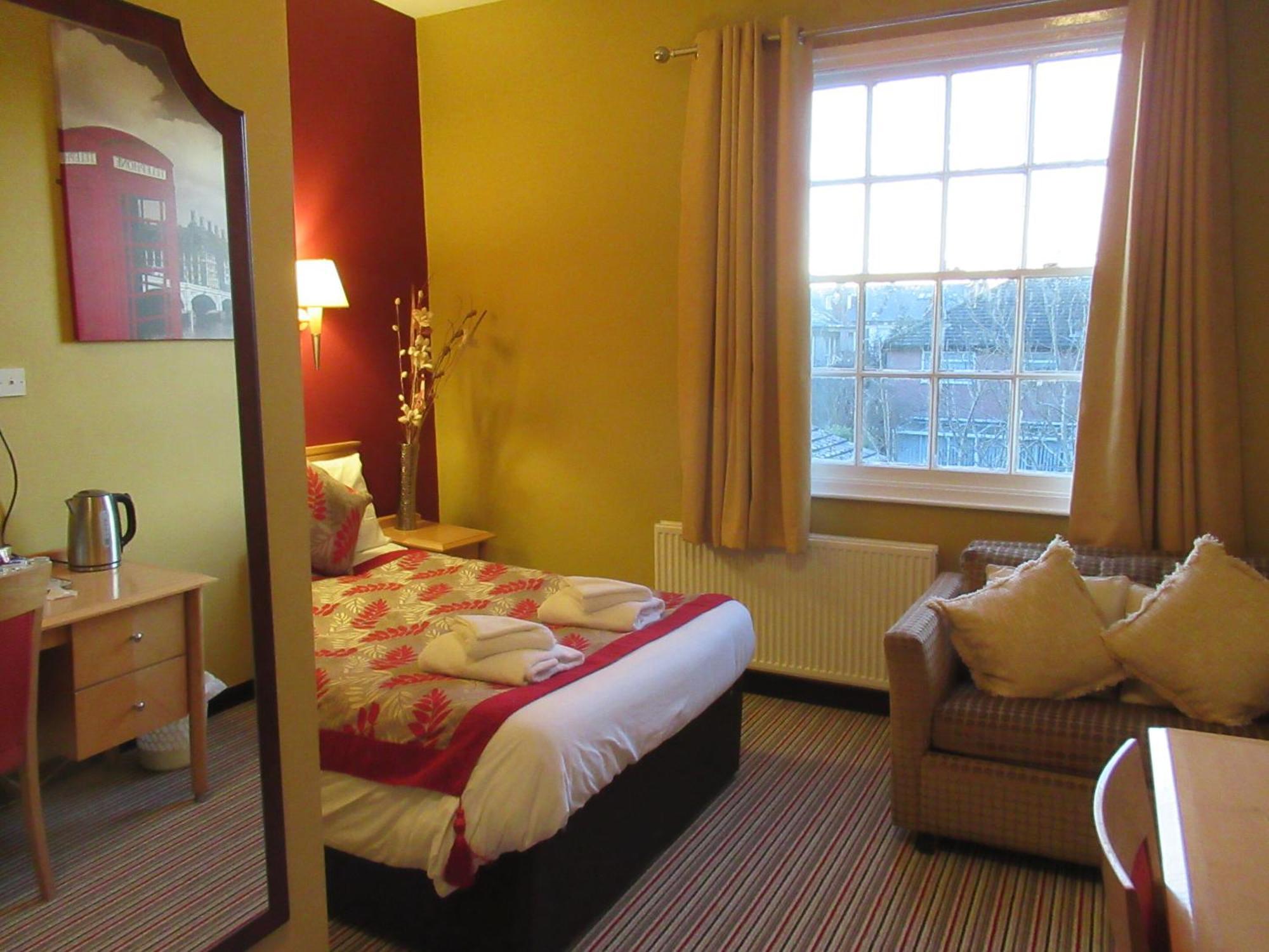 The London Inn Cheltenham