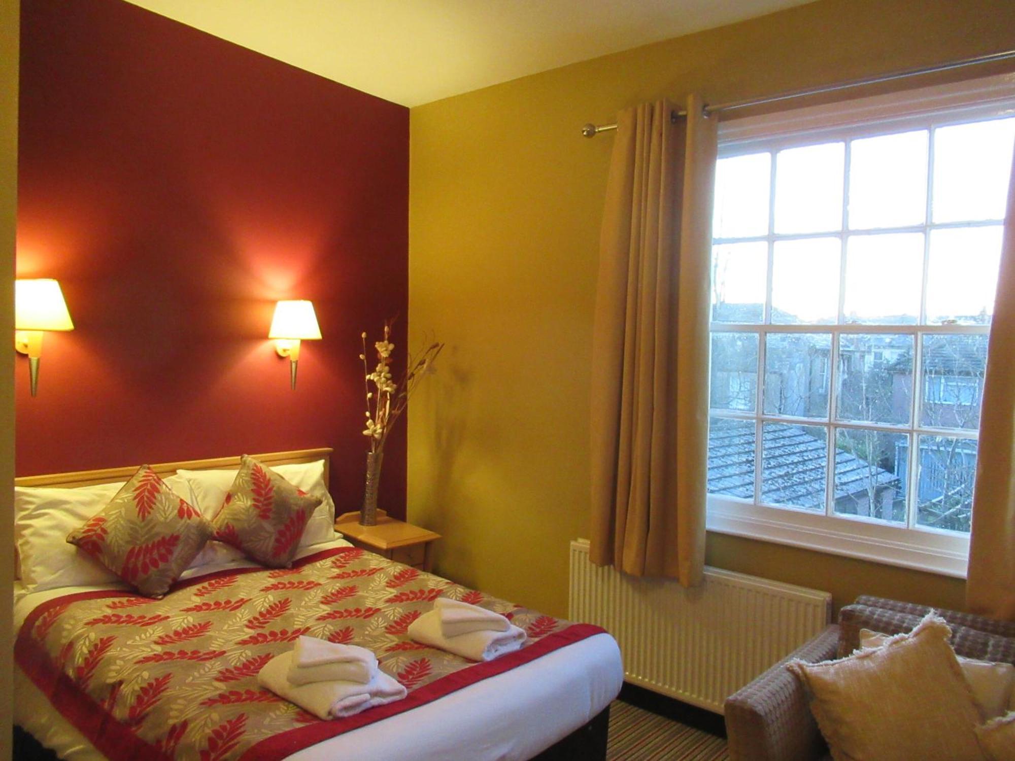 Inn The London Cheltenham