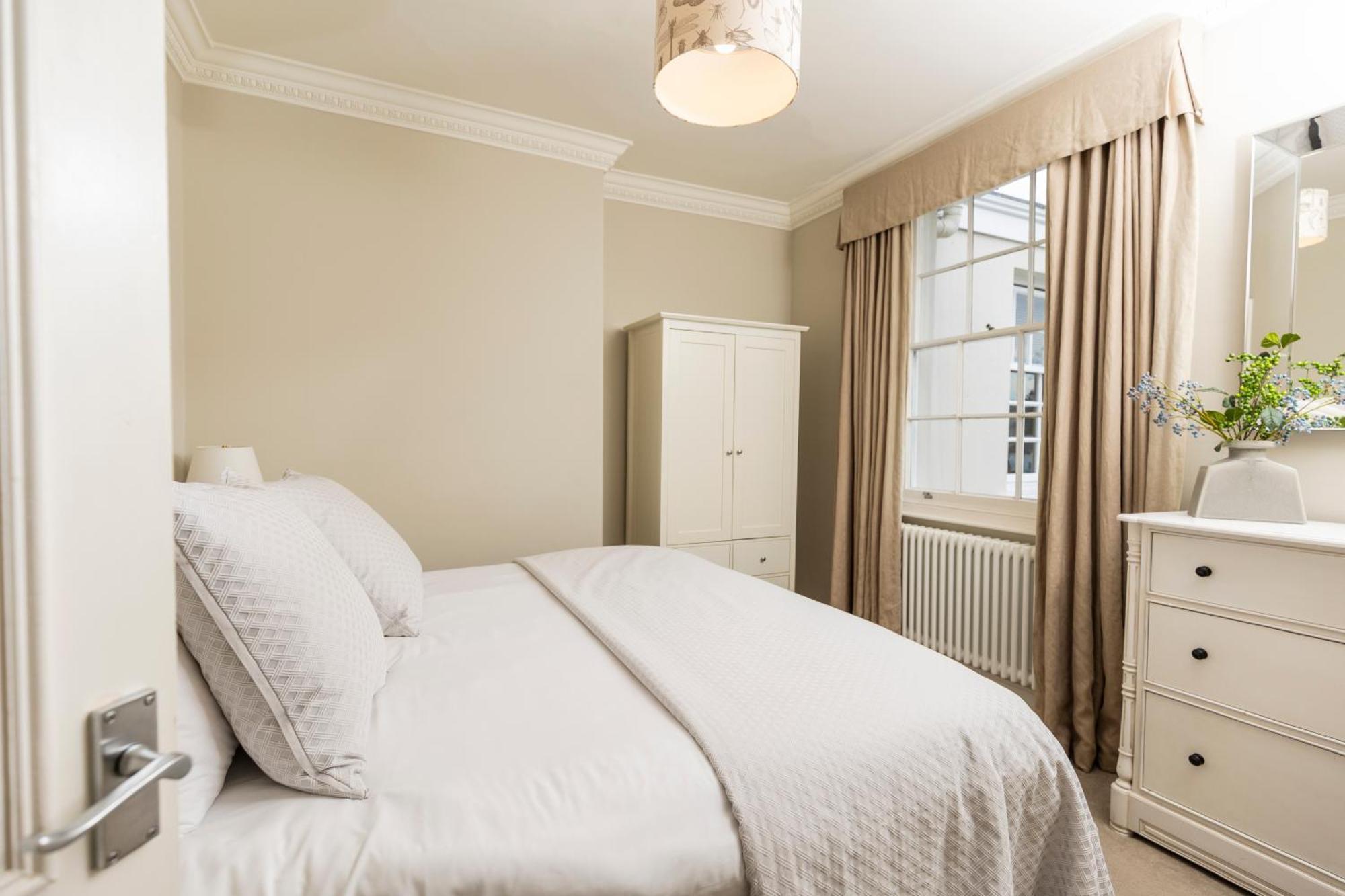 Wolcote House * Cheltenham