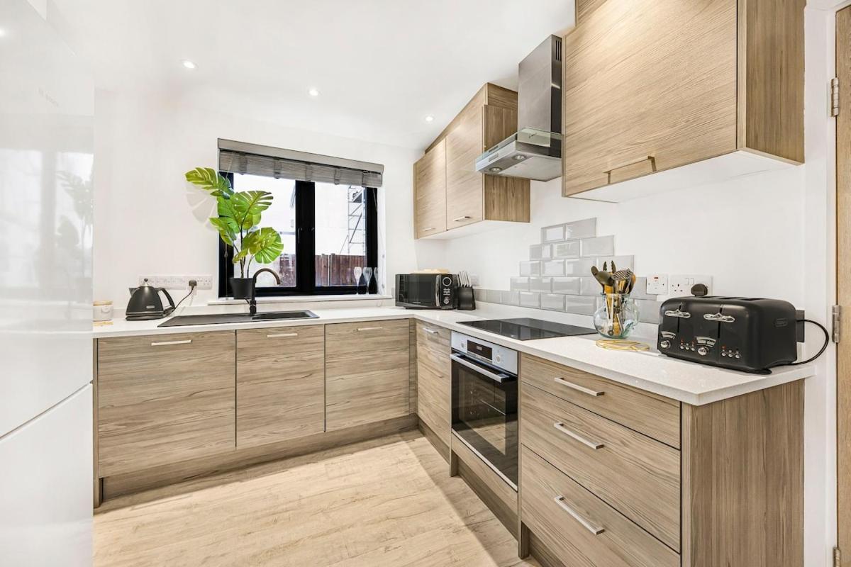 Holiday home Quaint Mews House In Tivoli Cheltenham