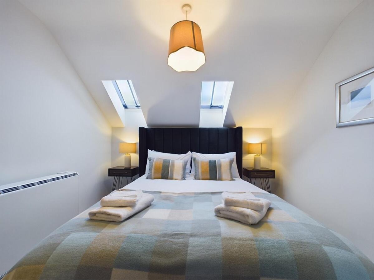 Luxury Town Centre 2-bed Chapel Conversion With Private Parking
