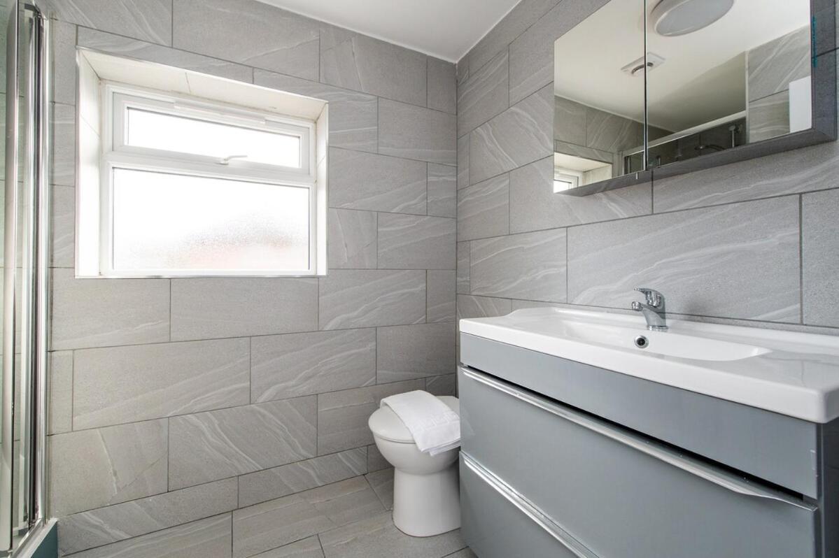Apartment Compton House - 4 Bed