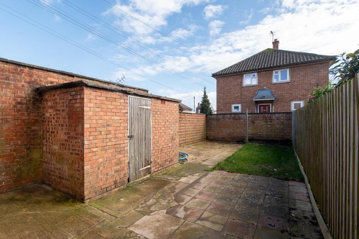 Compton House - 4 Bed Apartment *
