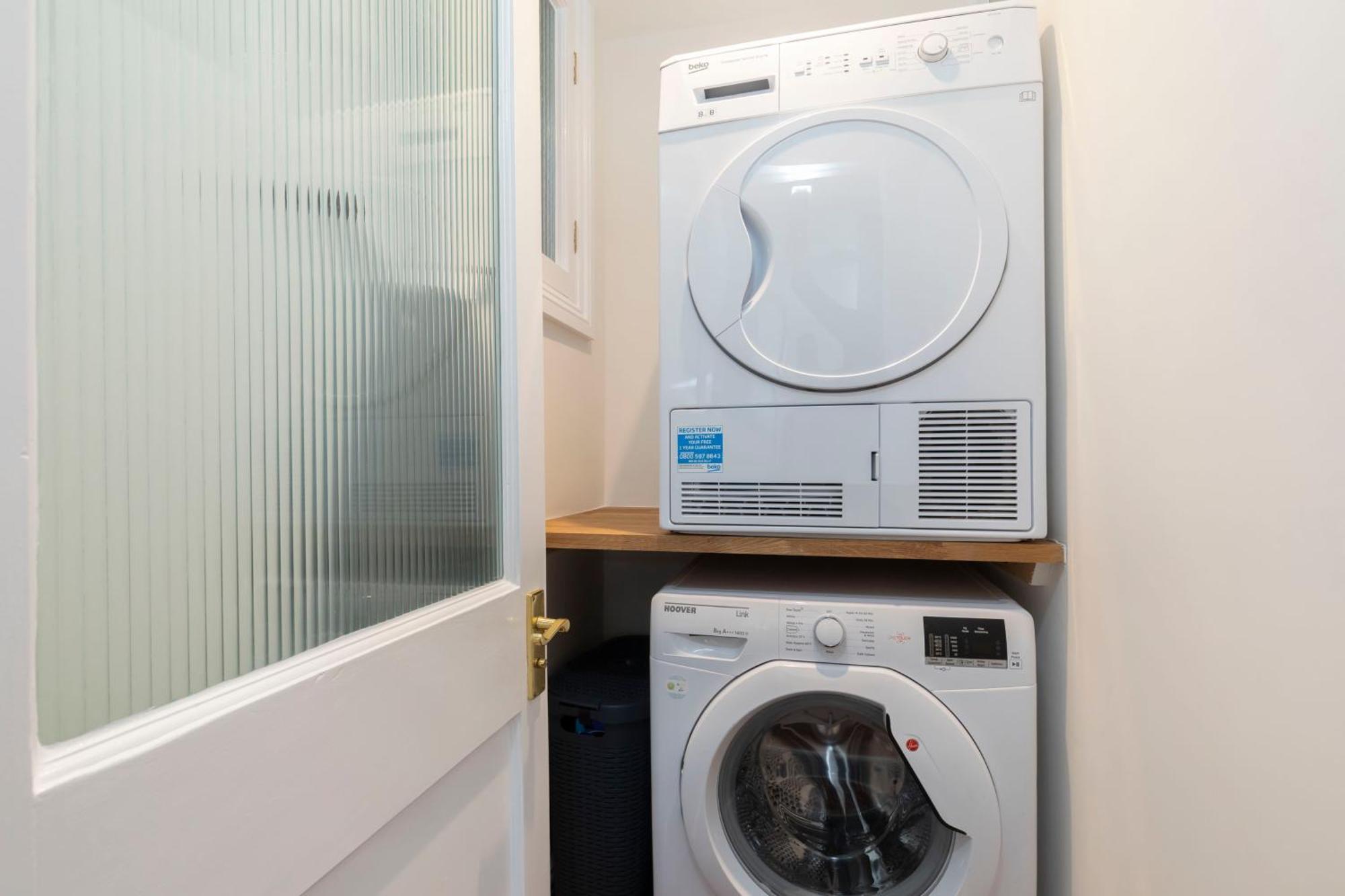 Charming Two Bedroom In Fairview Cheltenham