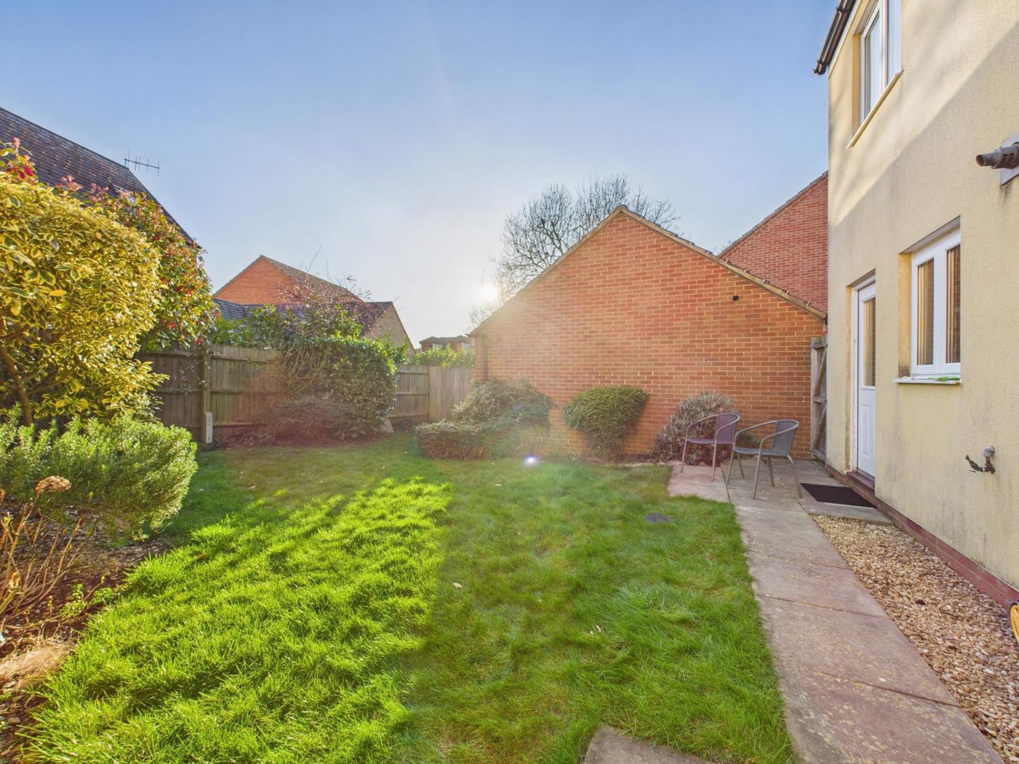 New Prestbury Place By Signature - 5 Bedroom House Near Racecourse