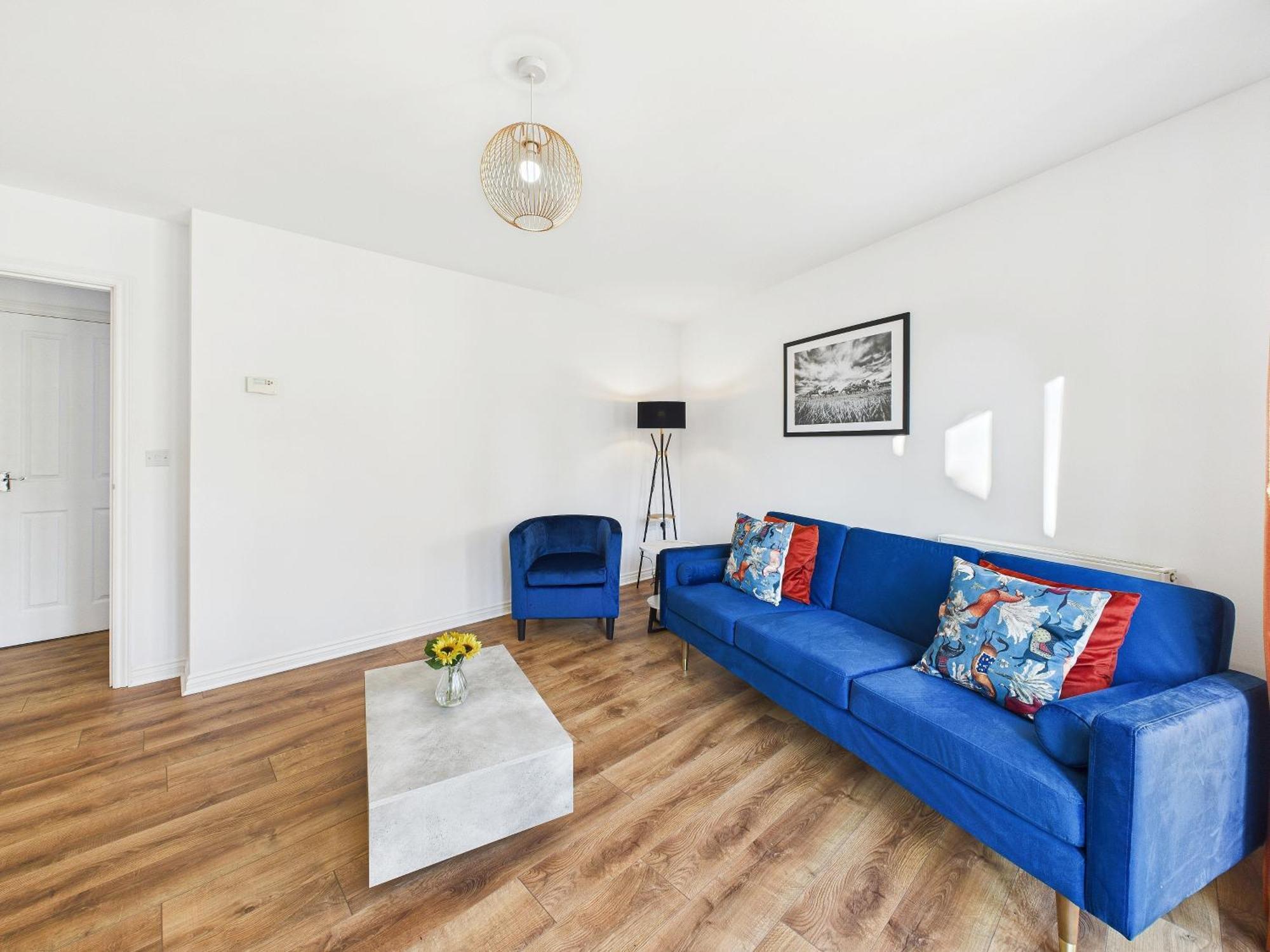 New Prestbury Place By Signature - 5 Bedroom House Near Racecourse Cheltenham