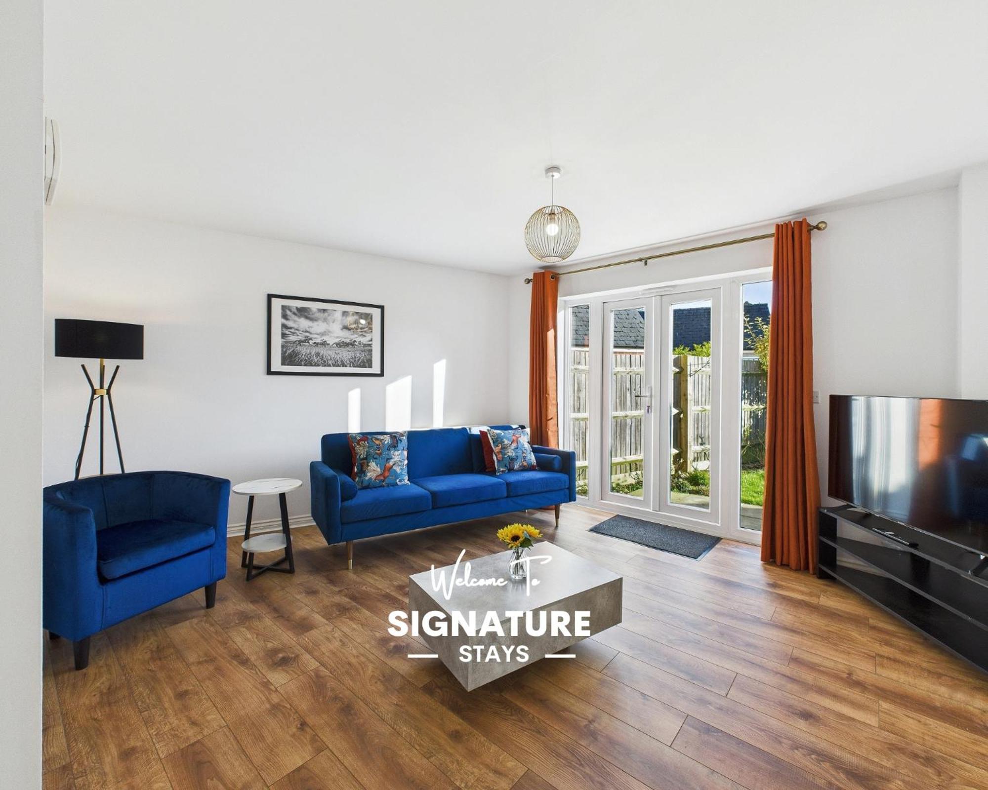 New Prestbury Place By Signature - 5 Bedroom House Near Racecourse Holiday home *