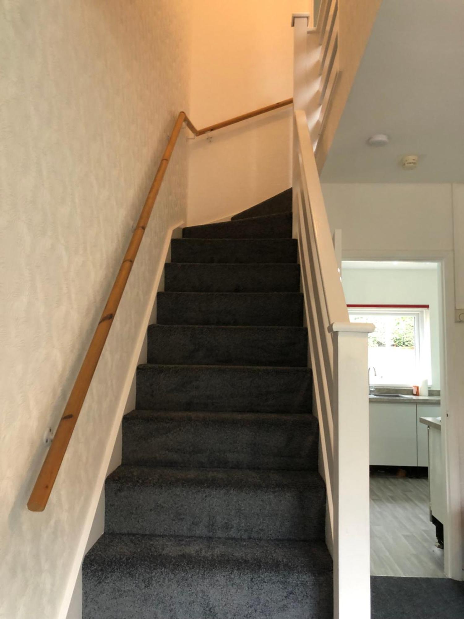 Comfortable Away From Home, Spacious 2 Bedroom Town House,self Catering, Free Parking, Walking Distance To Town Centre * Cheltenham