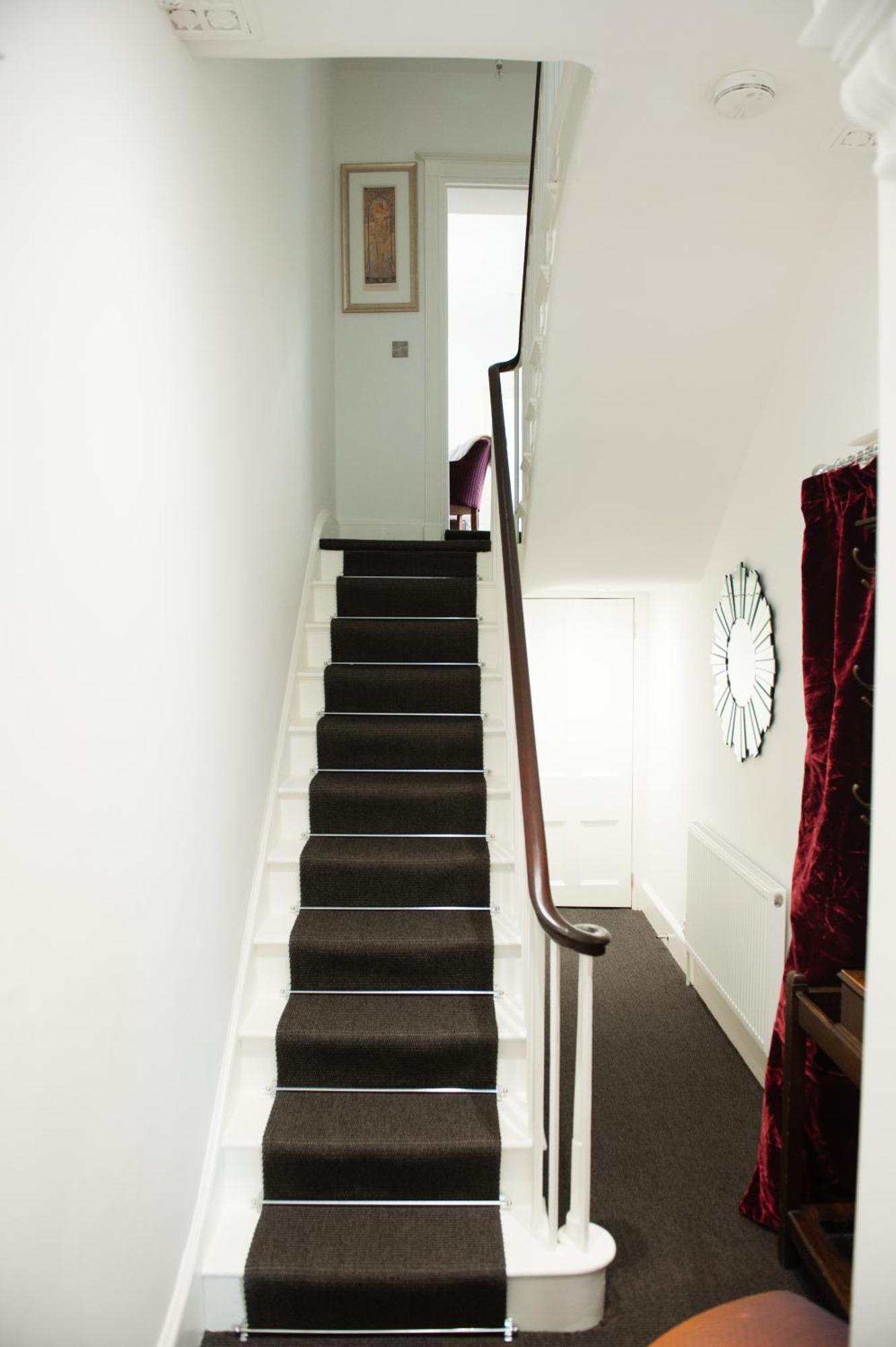 Guest house Town Centre Luxury In 21a, 21b And 21c Montpellier Terrace Available Separately Or Together, Amazing Location Opposite Montpellier Gardens