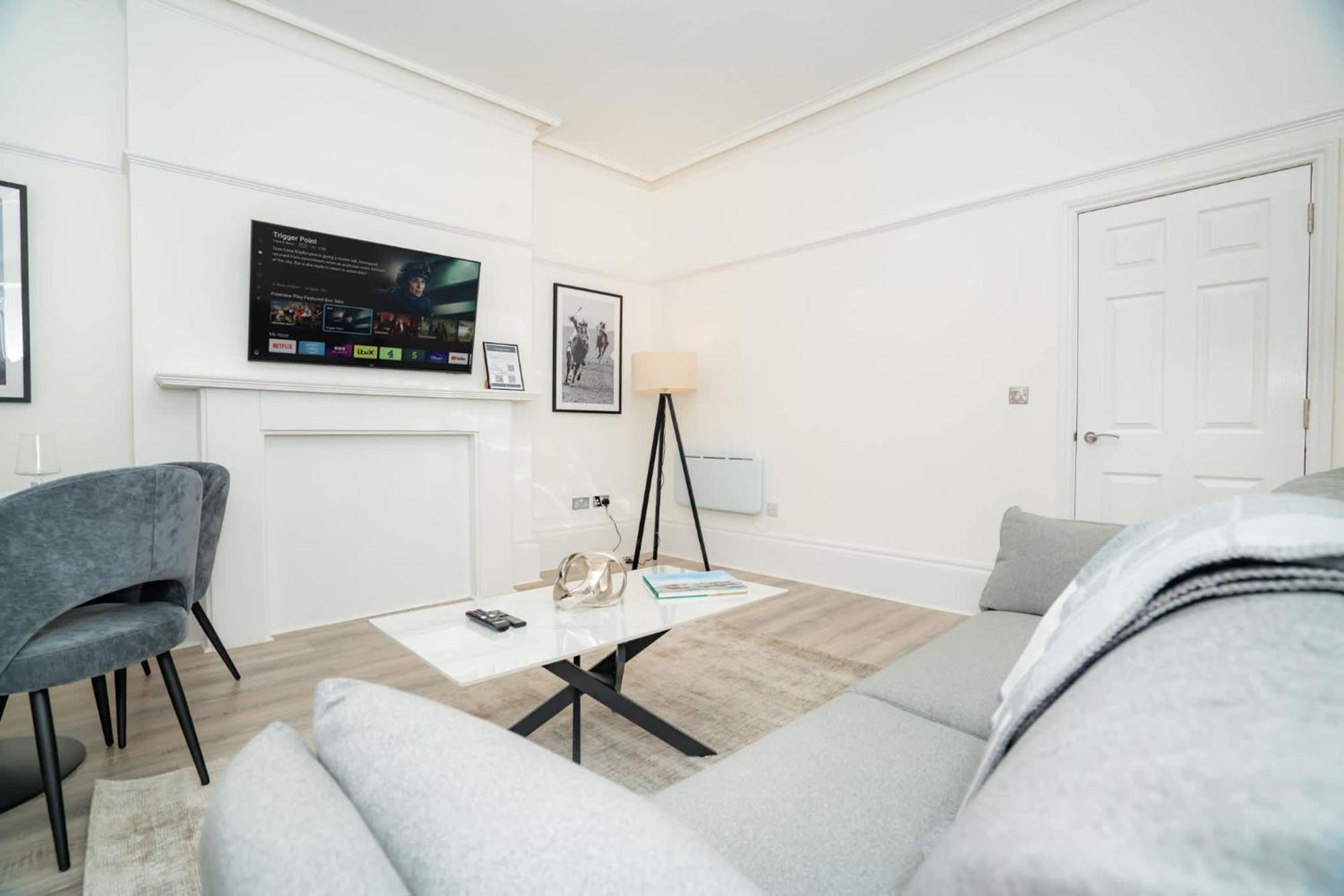 Elegant 1 Bedroom In Centre