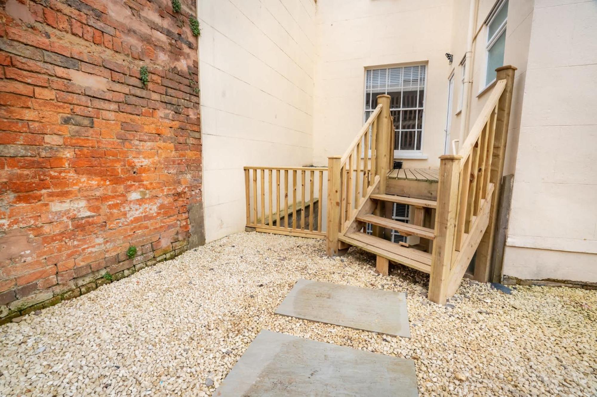 Elegant 1 Bedroom In Centre Cheltenham