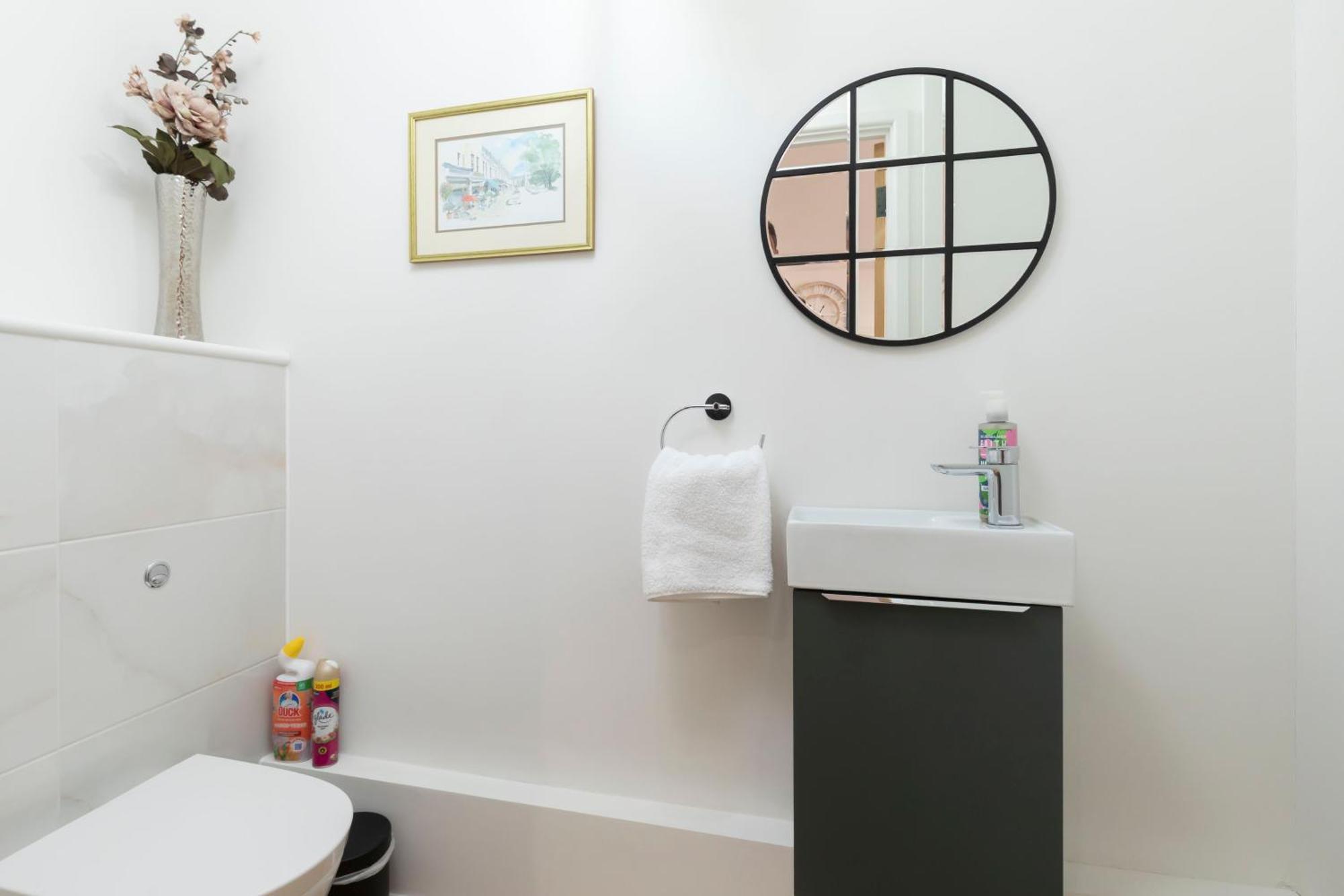 Apartment Thornton House Town Centre Free Car Park *