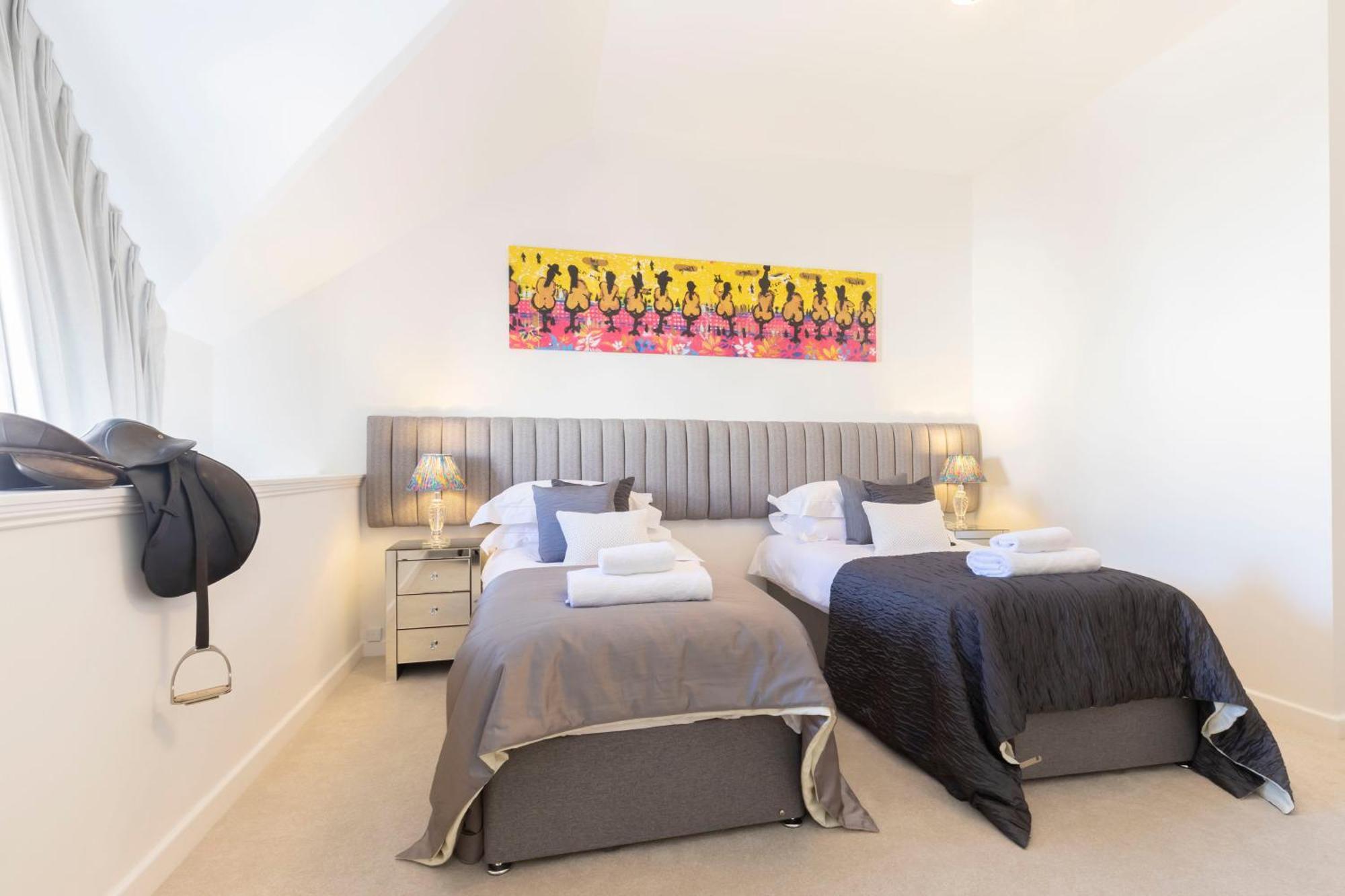Apartment Thornton House Town Centre Free Car Park