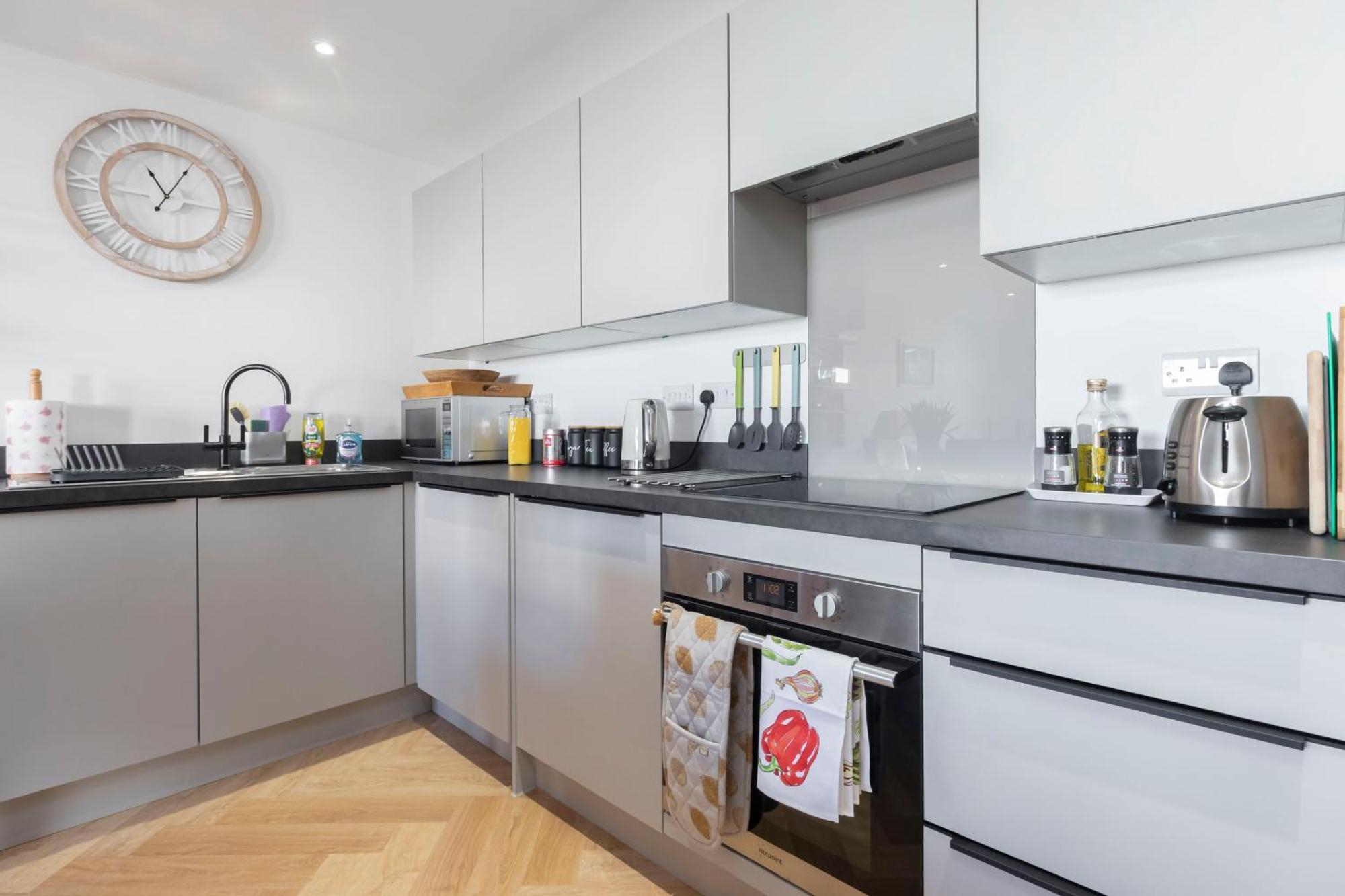 Thornton House Town Centre Free Car Park Apartment *