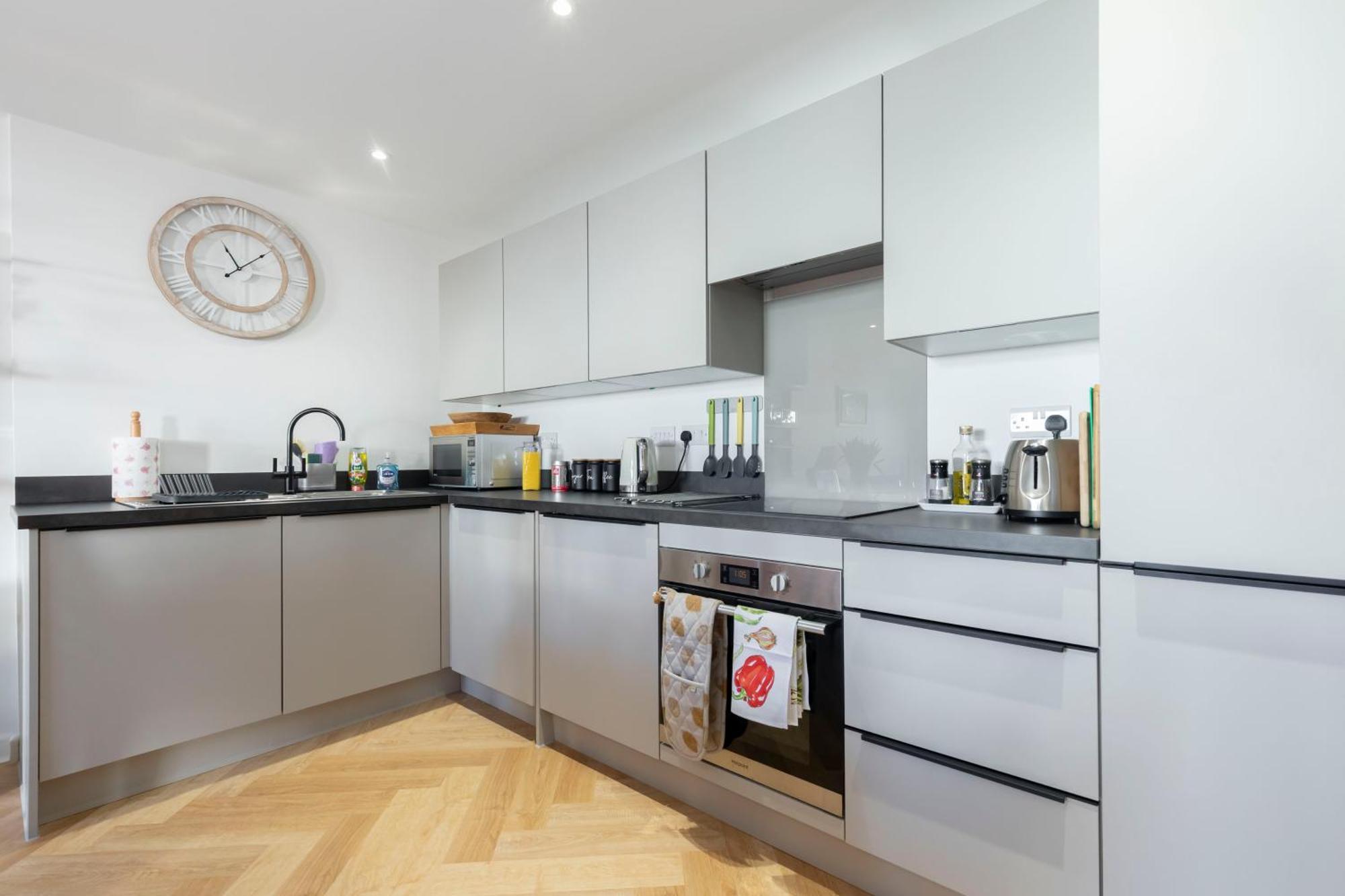Thornton House Town Centre Free Car Park Apartment Cheltenham