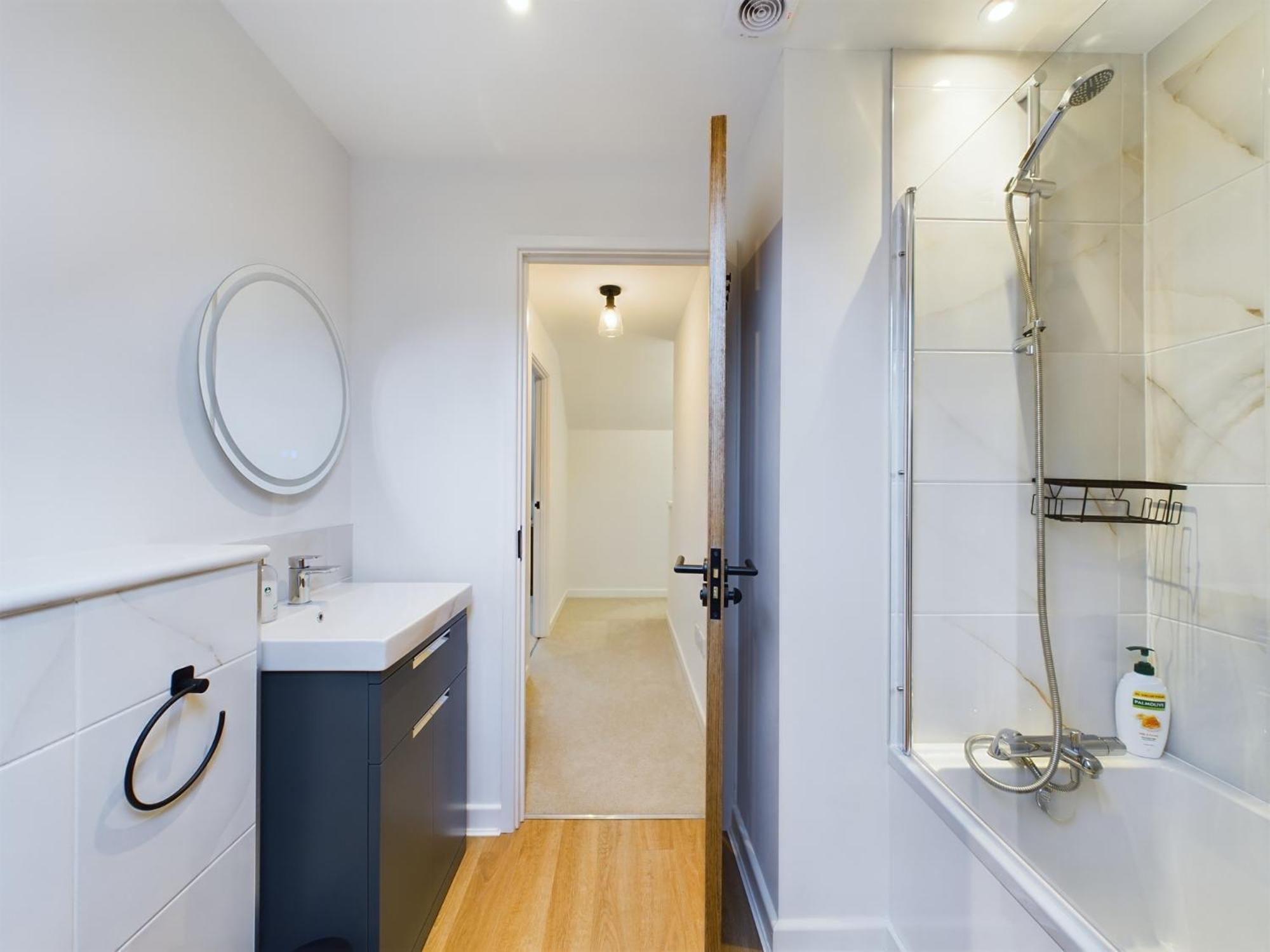 Luxury Town Centre 2-bed Chapel Conversion With Private Parking