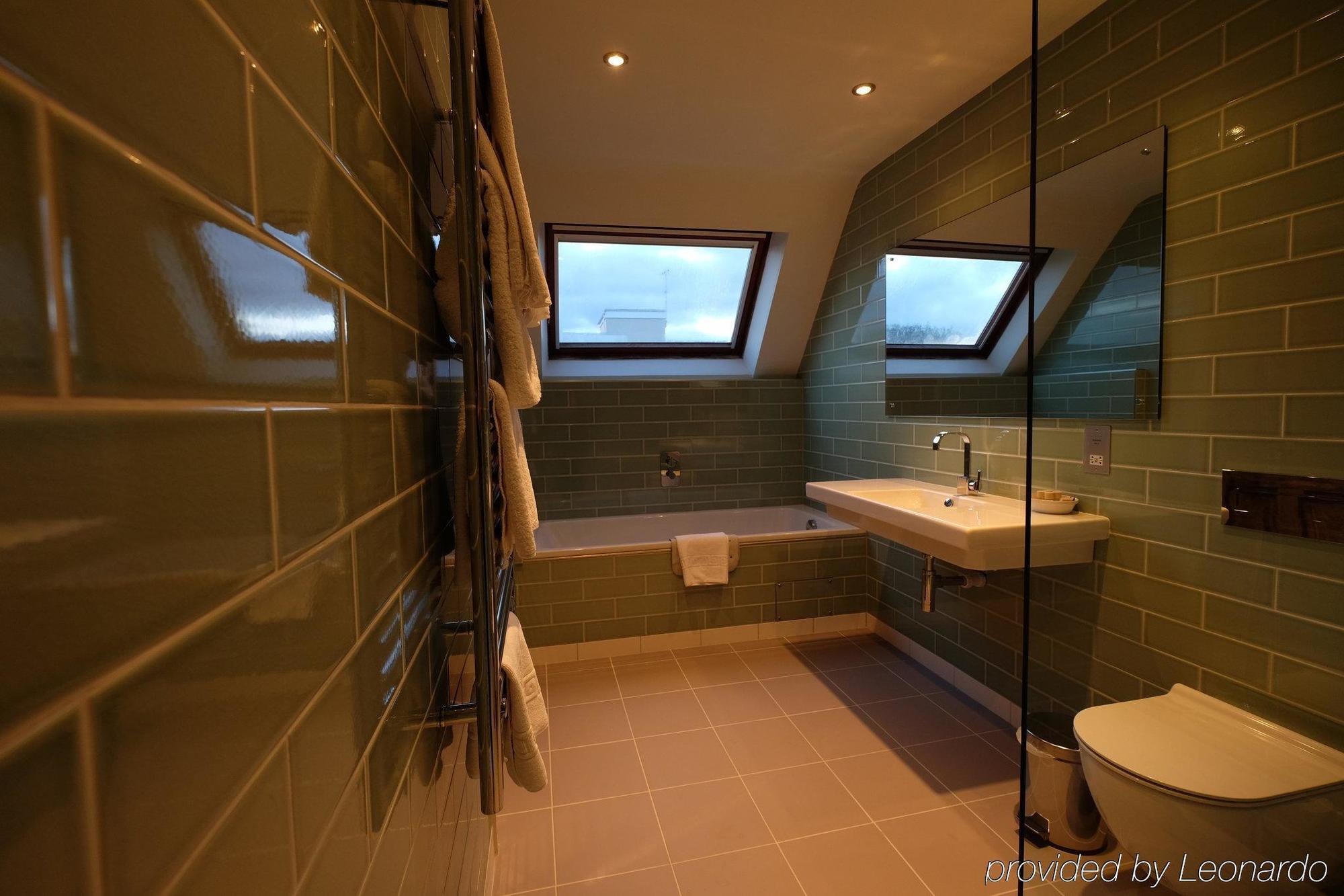 Cotswold Grange Bed & Breakfast 5*