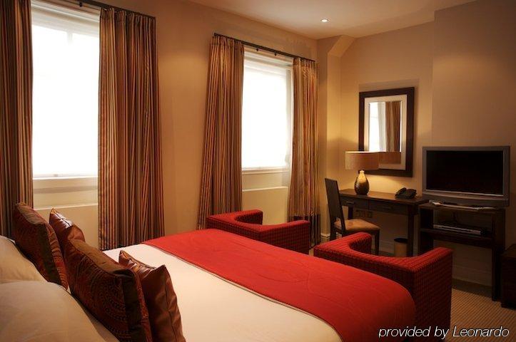 The George & Monty's Hotel 3*