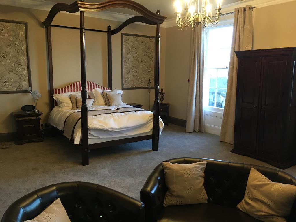 Glenfall House