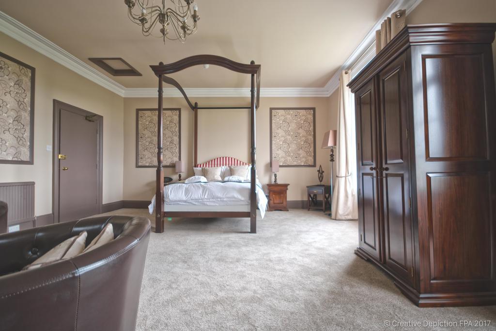 Glenfall House *