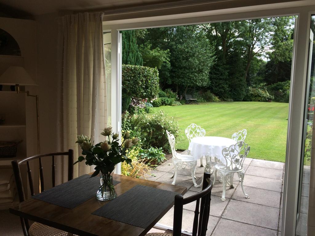 Little Manor * Cheltenham