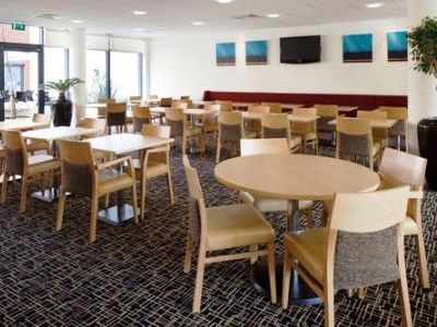 Express Town Centre By Ihg Hotel