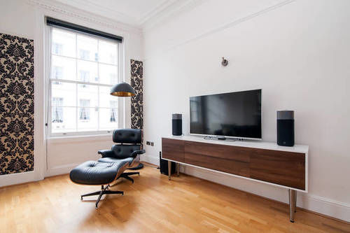 Apartment Queens Circus Serviced