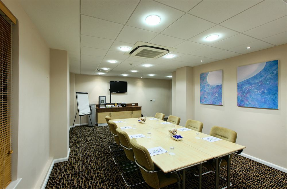 Express Town Centre By Ihg