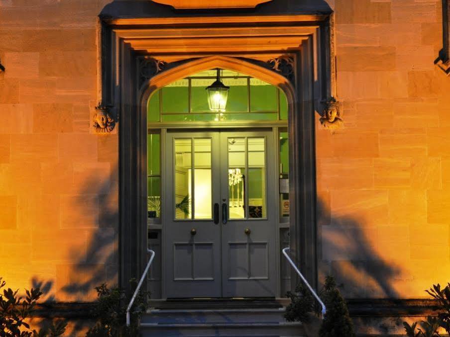Bed & Breakfast Cotswold Grange 5*
