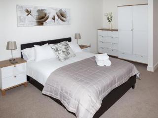 The Coliseum Apartment Cheltenham