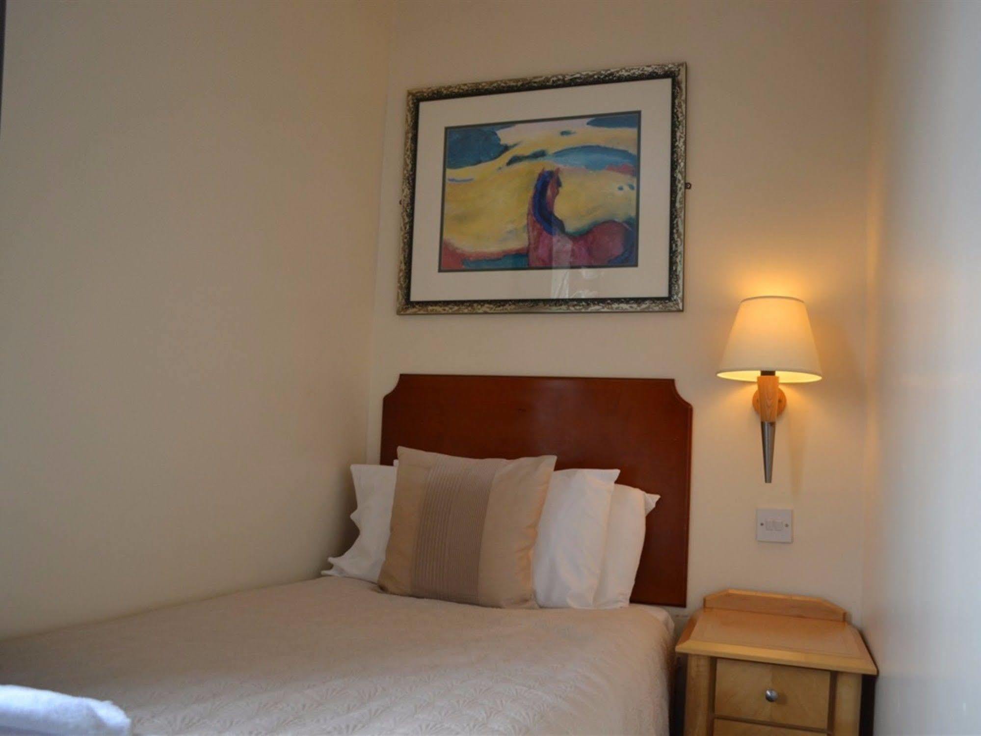 Inn The London