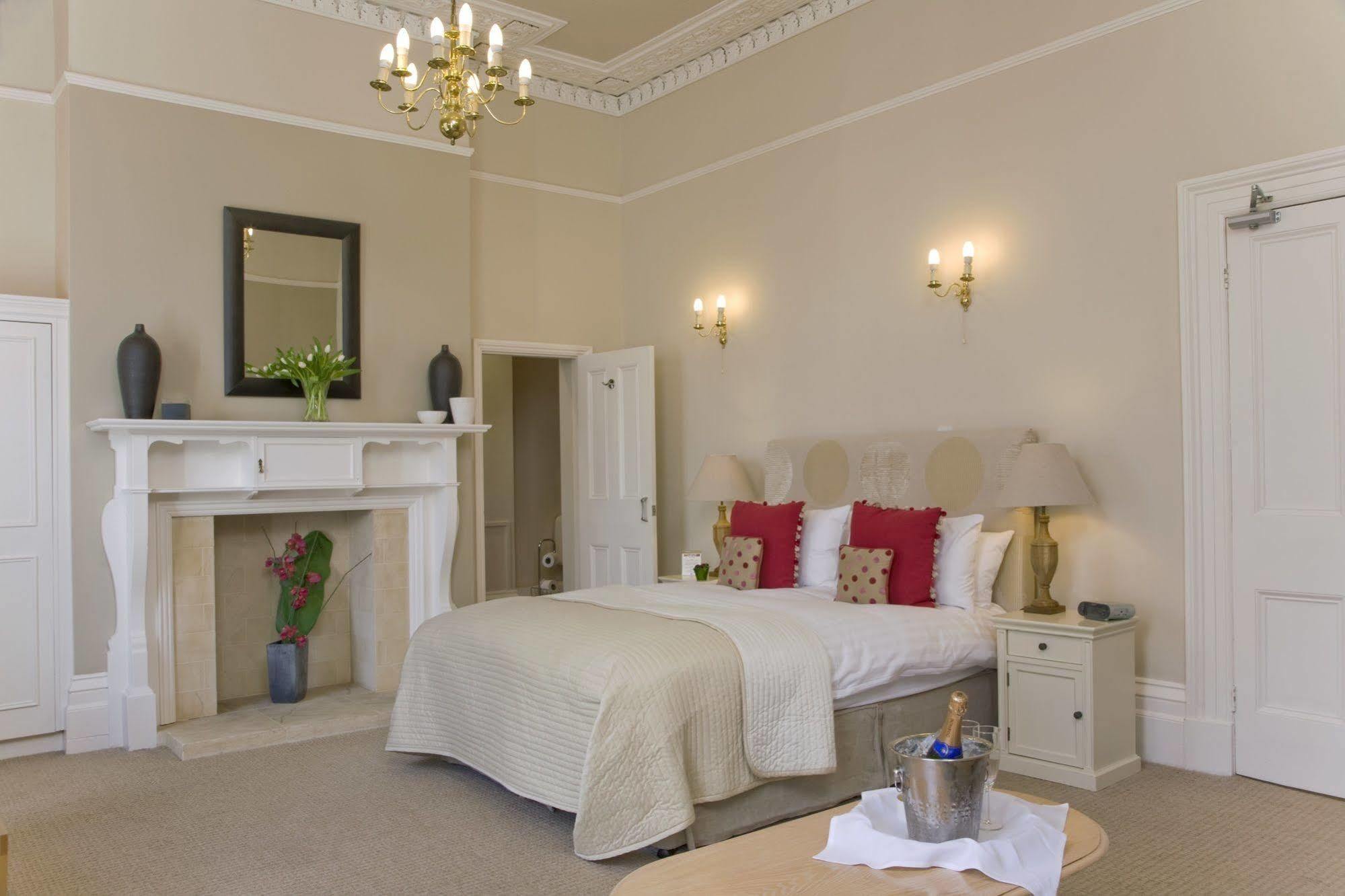 The Townhouse At Glenfall Lawn Pittville Circus Cheltenham