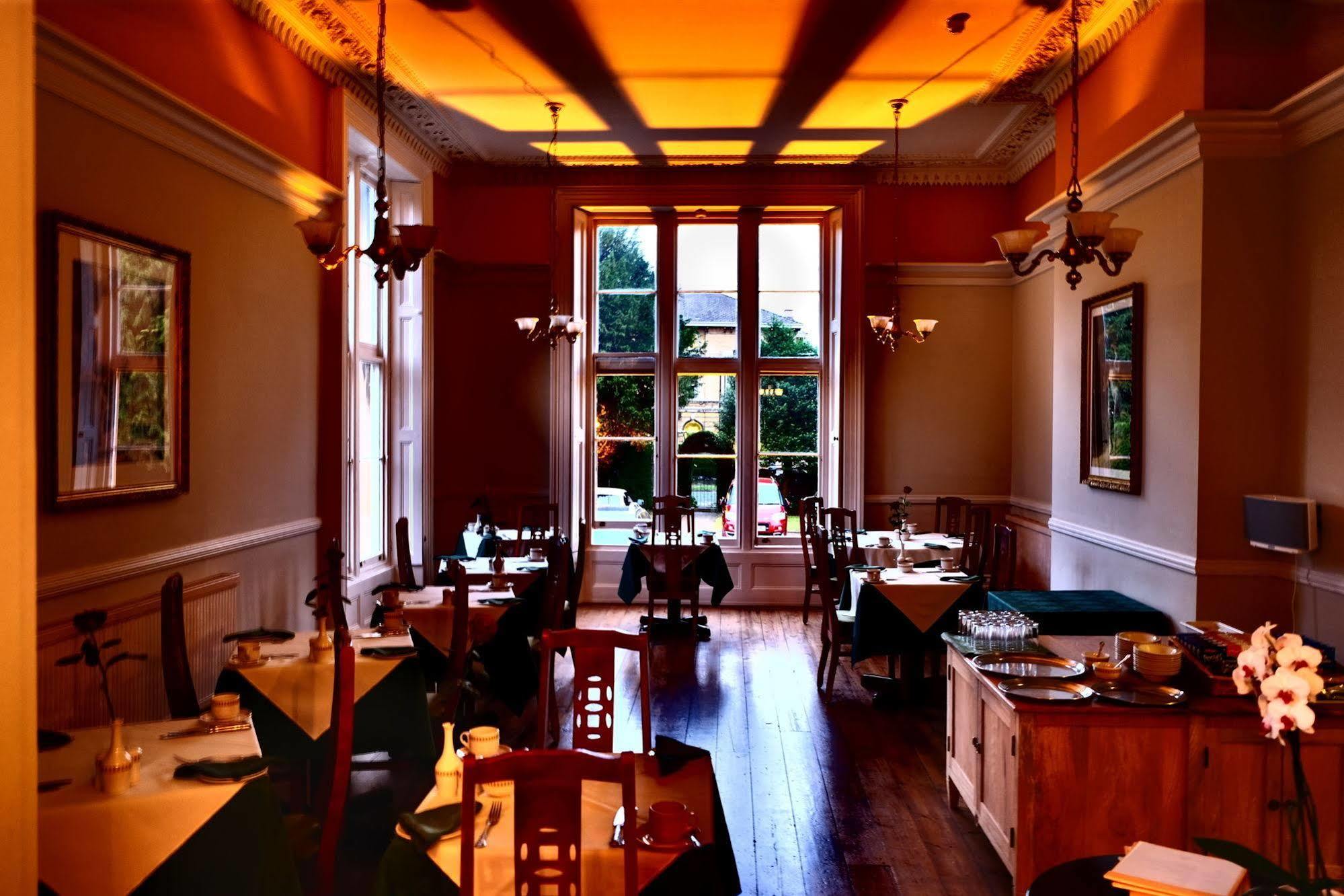 Bed & Breakfast Cotswold Grange Cheltenham