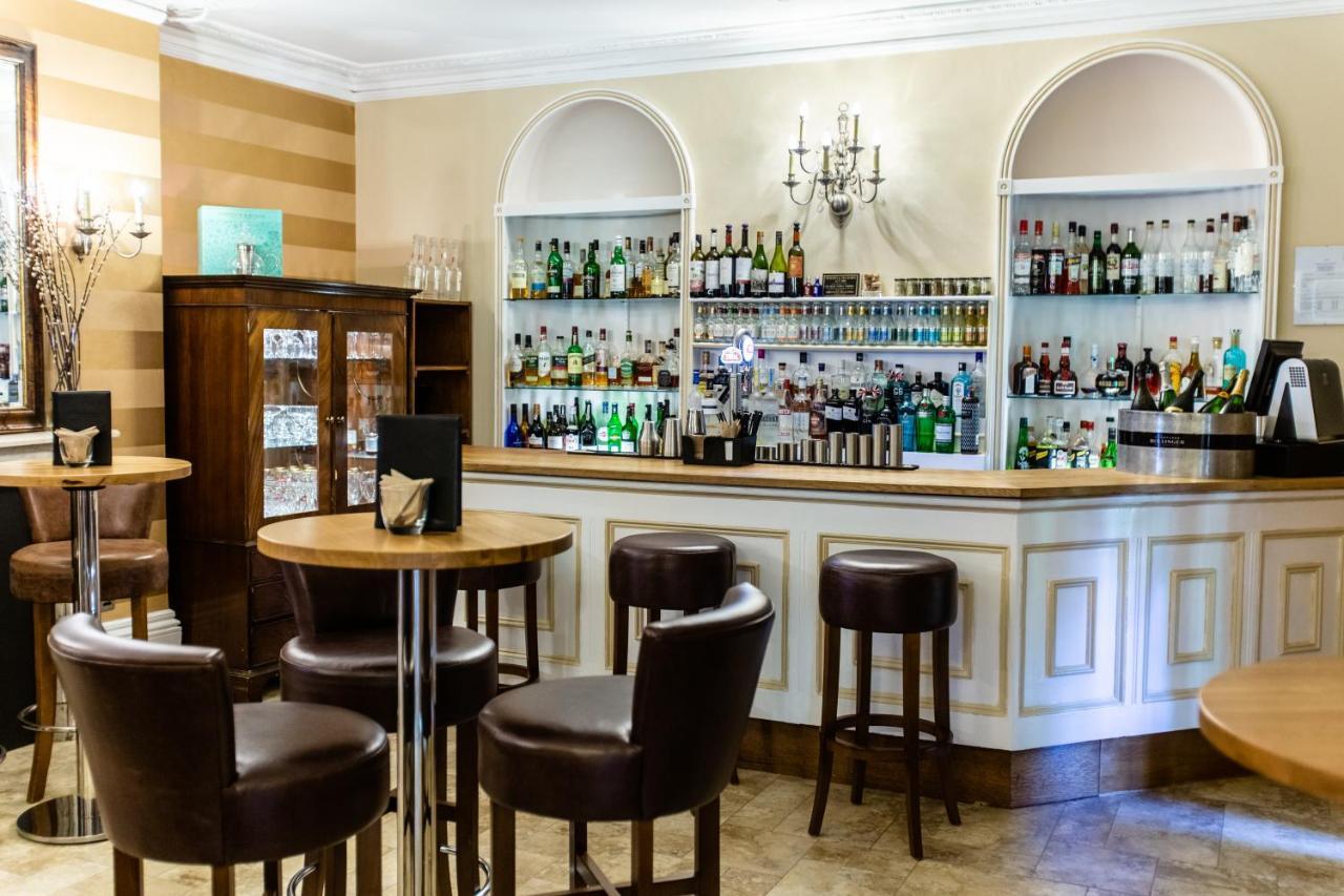 The Greenway & 4* Cheltenham