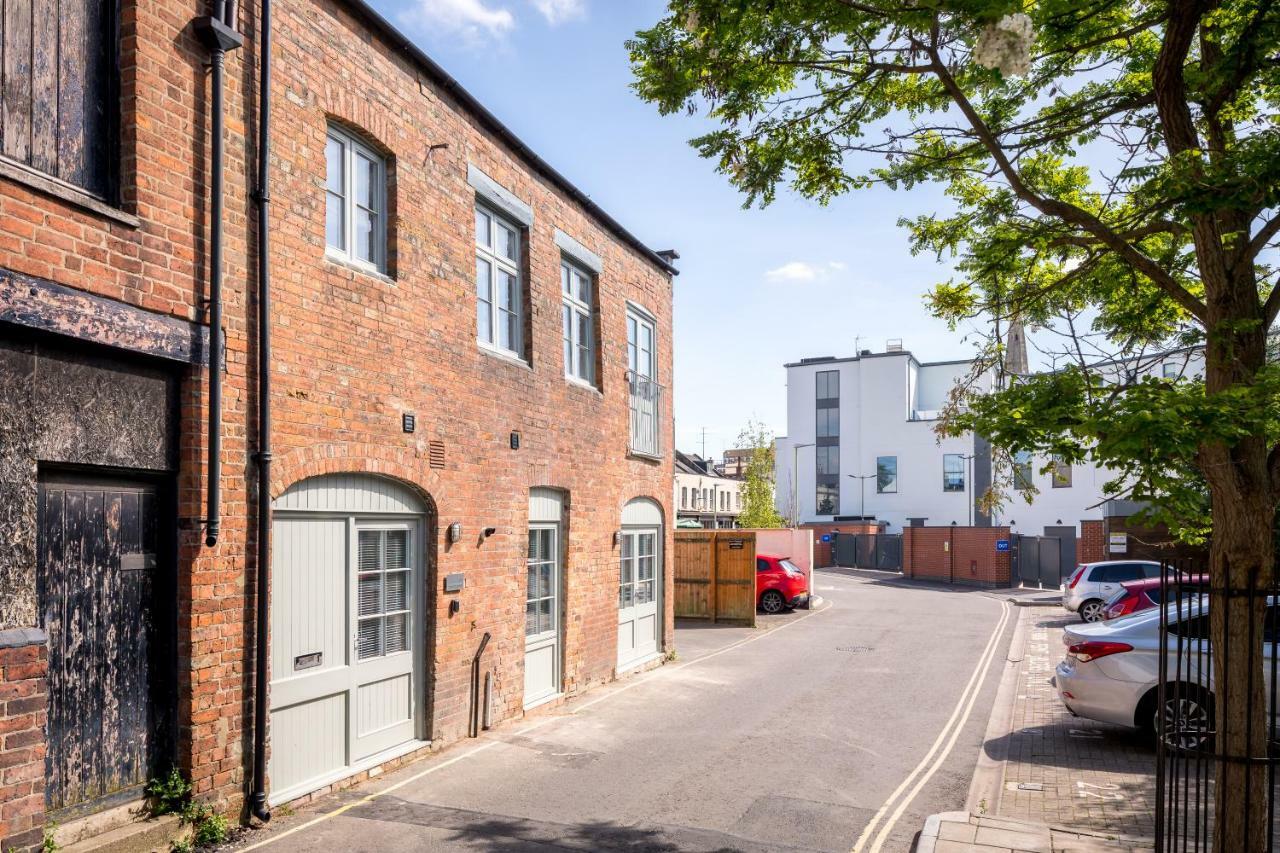 Oxford Passage Coach House Apartment *