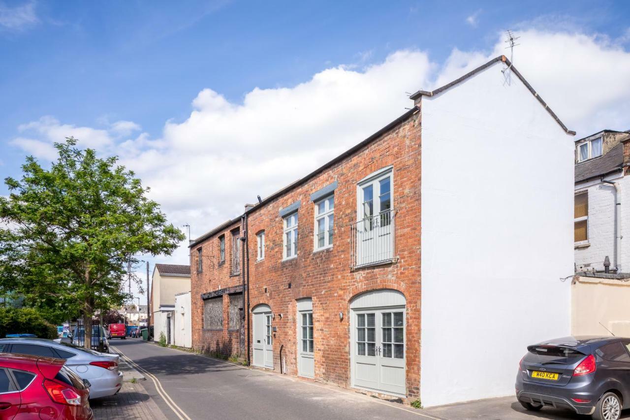 Oxford Passage Coach House Apartment