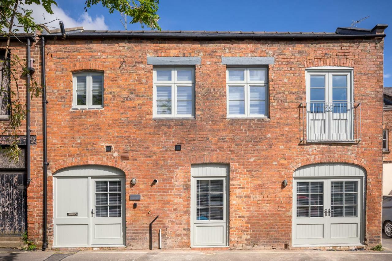 Oxford Passage Coach House Apartment