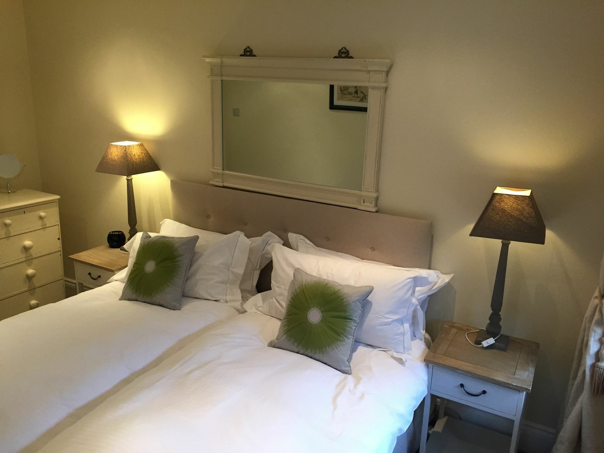 7 Royal Parade Apartment